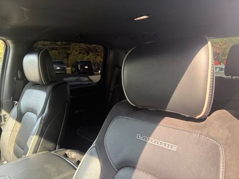 Used 2024 RAM 1500 Laramie AWD/4WD image 5