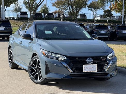 New 2025 Nissan Sentra SR image 2