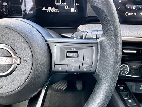 Used 2025 Nissan Kicks SV FWD image 23