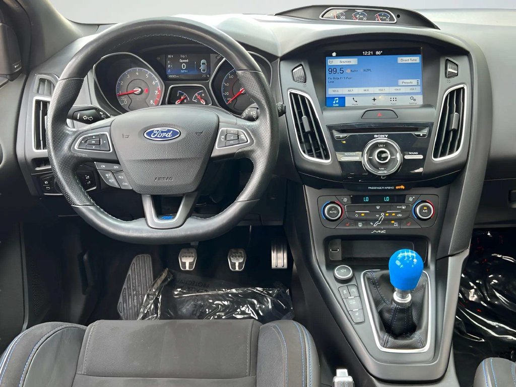 Used 2017 Ford Focus RS AWD/4WD image 10