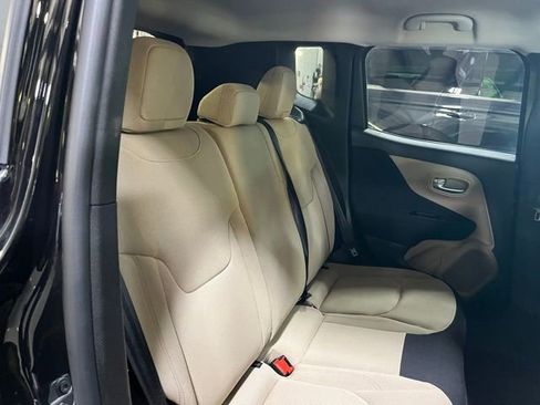 Used 2020 Jeep Renegade Sport w/ Sport Appearance Group FWD image 25