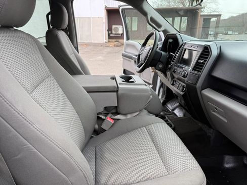 Used 2019 Ford F150 XLT image 33
