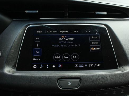 Used 2023 Cadillac XT4 Premium Luxury AWD/4WD image 32