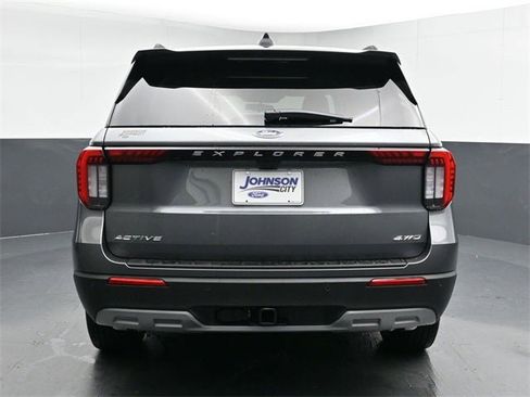 New 2026 Ford Explorer Active w/ Active Comfort Package image 13