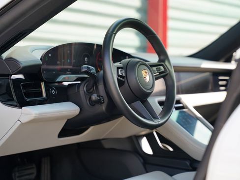 Used 2020 Porsche Taycan 4S w/ Premium Package image 5