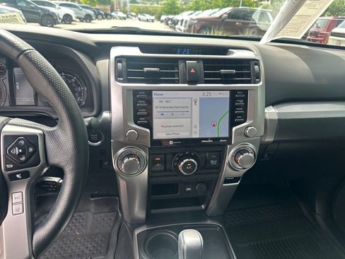 Used 2023 Toyota 4Runner SR5 Premium w/ Moonroof Package RWD image 22