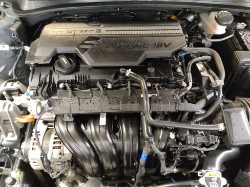 Used 2023 Hyundai Elantra SEL image 30