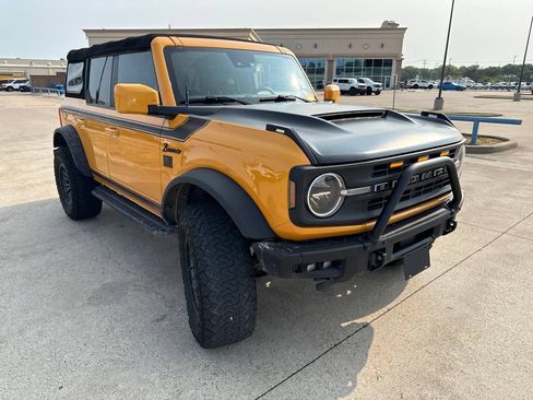 Used 2022 Ford Bronco Black Diamond w/ Sasquatch Package AWD/4WD image 18