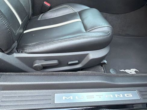 Used 2013 Ford Mustang GT Premium w/ Comfort Pkg image 14