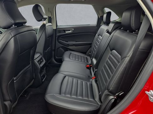 Used 2024 Ford Edge SEL w/ Convenience Package image 23