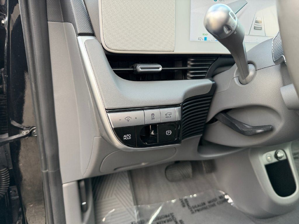 Certified 2024 Hyundai Ioniq 5 SEL AWD/4WD image 20