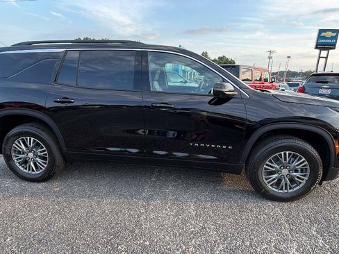 New 2026 Chevrolet Traverse LT w/ Driver Confidence Package FWD image 7