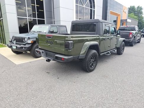 Used 2022 Jeep Gladiator Sport AWD/4WD image 6