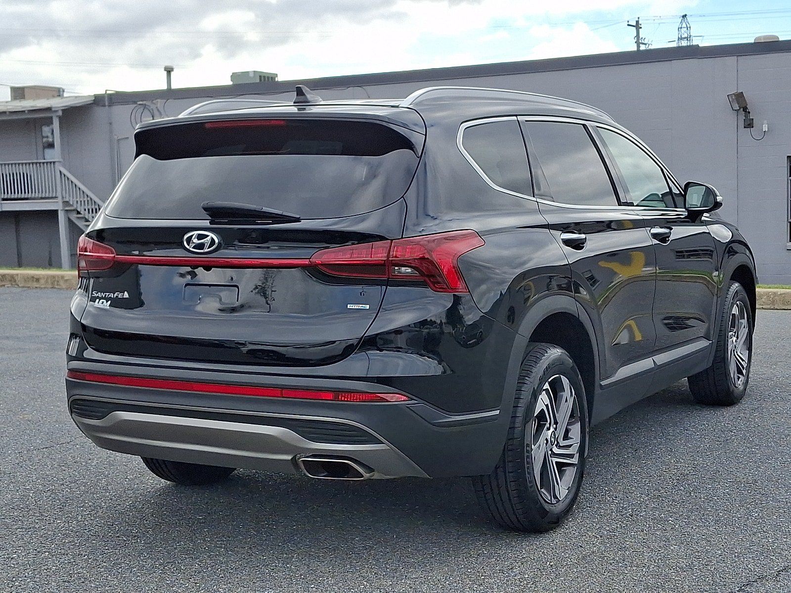 Certified 2023 Hyundai Santa Fe SEL AWD/4WD image 5