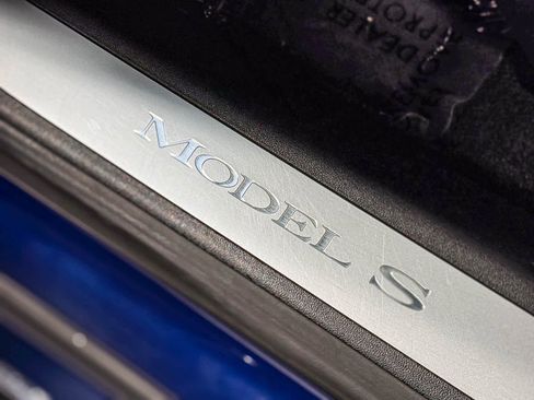 Used 2020 Tesla Model S Long Range Plus AWD/4WD image 28