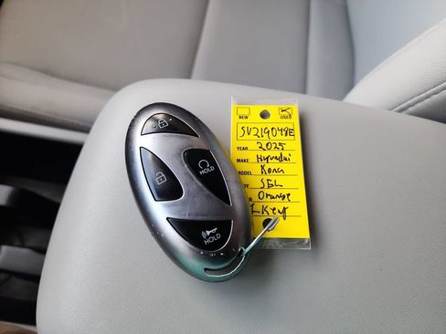 Used 2025 Hyundai Kona SEL AWD/4WD image 40