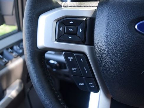 Used 2020 Ford F150 Lariat w/ Equipment Group 502A Luxury AWD/4WD image 6