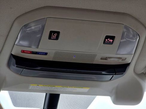 Used 2021 Subaru Ascent Premium w/ Convenience Package image 24