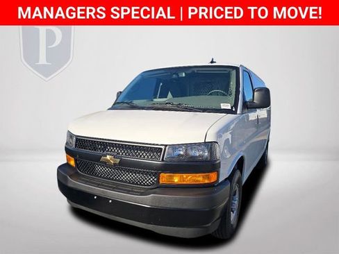 New 2025 Chevrolet Express 2500 Work Van w/ Driver Convenience Package image 11
