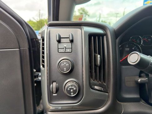 Used 2015 Chevrolet Silverado 2500 LT w/ LT Convenience Package AWD/4WD image 10