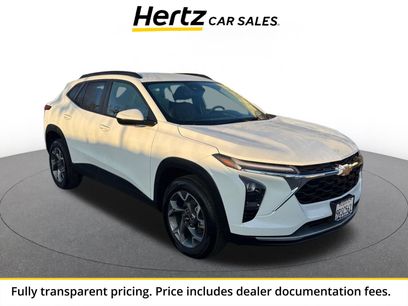 Used 2025 Chevrolet Trax LT