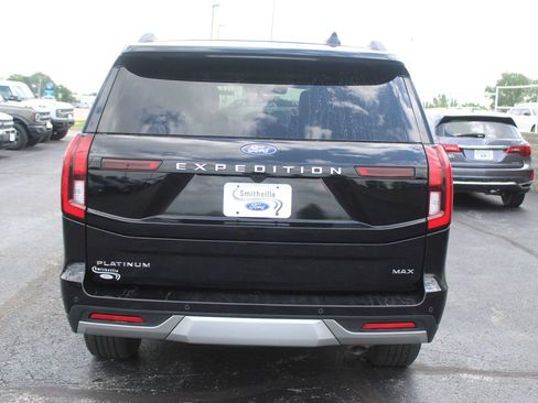 Used 2025 Ford Expedition Max Platinum AWD/4WD image 6