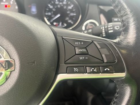 Used 2017 Nissan Rogue Sport SV w/ SV Premium Package AWD/4WD image 10