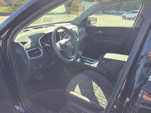 Used 2024 Chevrolet Equinox LT FWD image 10