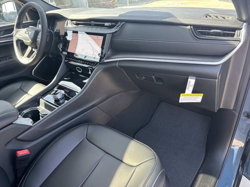 New 2026 Jeep Grand Cherokee Limited w/ Limited Altitude Package RWD image 11