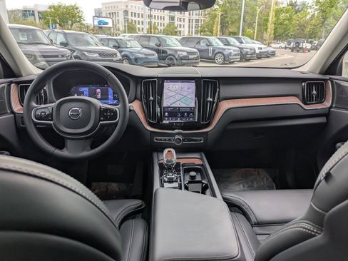 Used 2023 Volvo XC60 B6 Ultimate w/ Climate Package AWD/4WD image 26