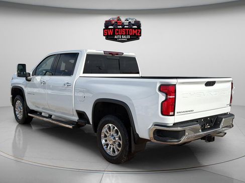 Used 2025 Chevrolet Silverado 2500 LTZ w/ LTZ Premium Package image 5