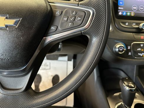 Used 2019 Chevrolet Malibu LS image 12