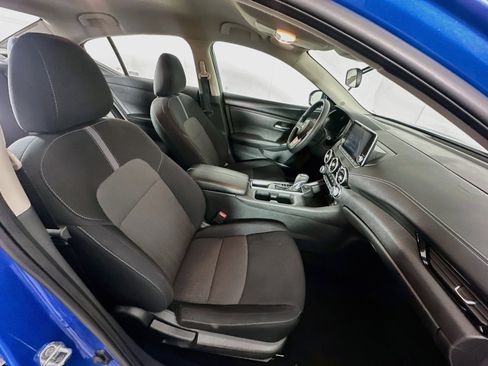 Used 2024 Nissan Sentra SV FWD image 28