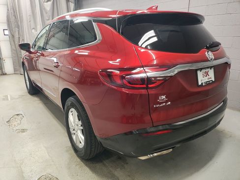 Used 2018 Buick Enclave Essence image 22