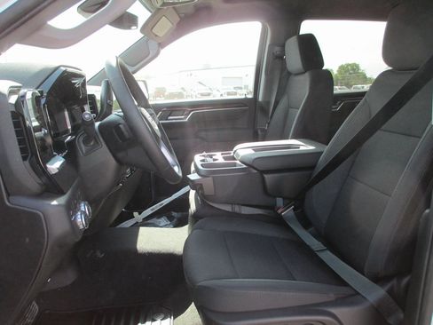 New 2025 GMC Sierra 1500 Elevation image 13