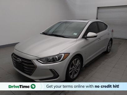 Used 2017 Hyundai Elantra Limited w/ Limited Tech Package 04