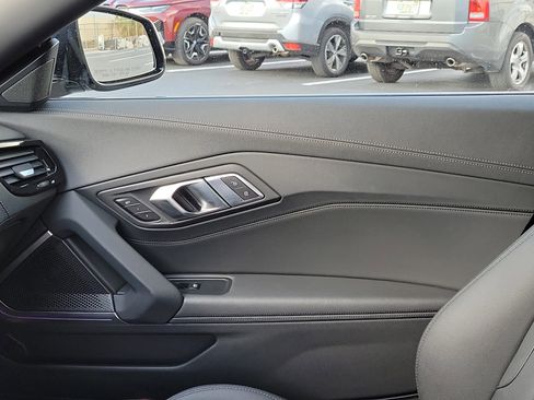 Used 2025 BMW Z4 sDrive30i image 9