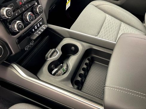 New 2026 RAM 1500 Big Horn AWD/4WD image 8