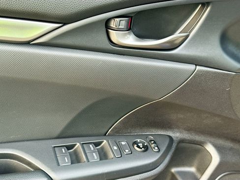 Used 2020 Honda Civic Sport image 22