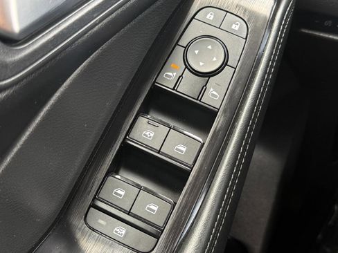 Used 2025 Nissan Rogue SV AWD/4WD image 22