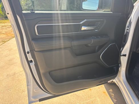 Used 2026 RAM 1500 Laramie AWD/4WD image 10
