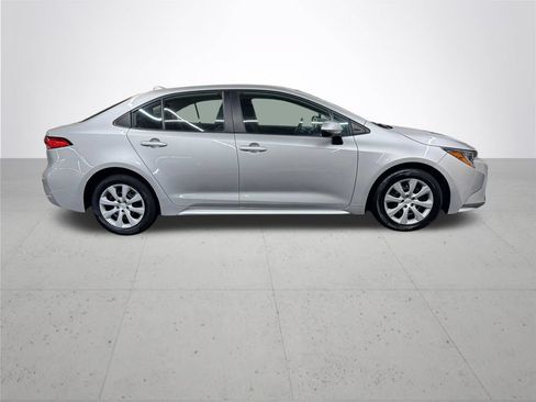 Used 2024 Toyota Corolla LE FWD image 8
