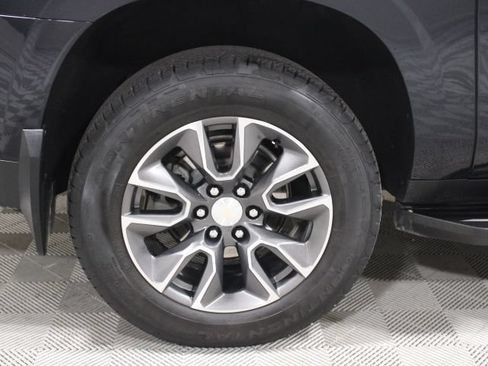 Used 2023 Chevrolet Suburban LT w/ Luxury Package AWD/4WD image 44