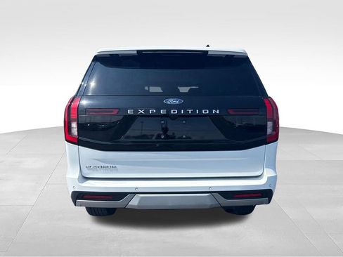 Used 2025 Ford Expedition Platinum AWD/4WD image 9