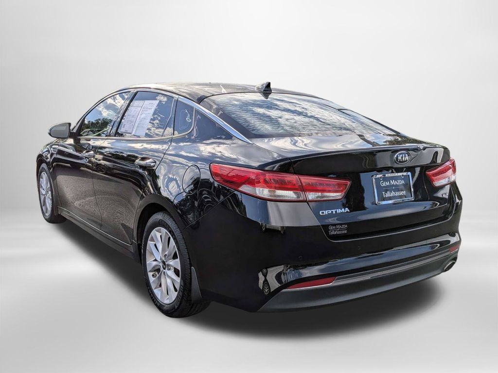 Used 2017 Kia Optima EX w/ Premium Package FWD image 6