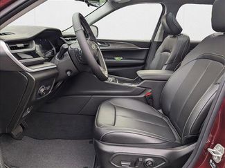 New 2024 Jeep Grand Cherokee L Limited w/ Luxury Tech Group II video 4