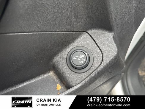 Used 2019 GMC Terrain SLT w/ Preferred Package image 16