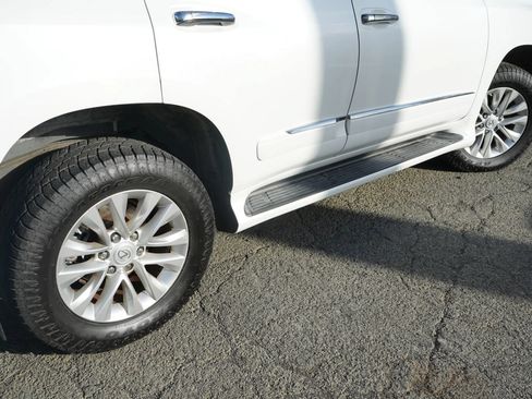 Used 2015 Lexus GX 460 AWD/4WD image 7