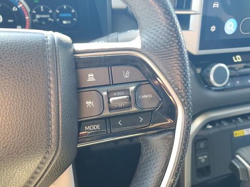 Used 2023 Toyota Tundra Limited image 23