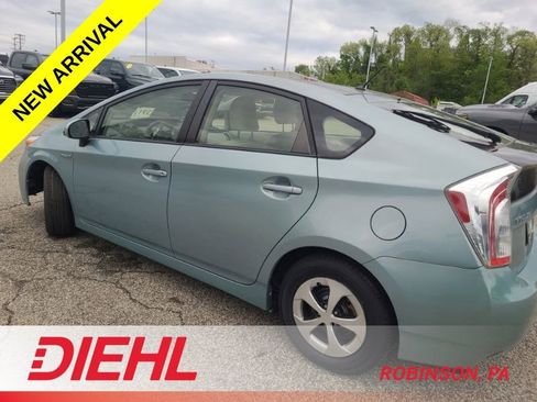 Used 2015 Toyota Prius Two FWD image 5